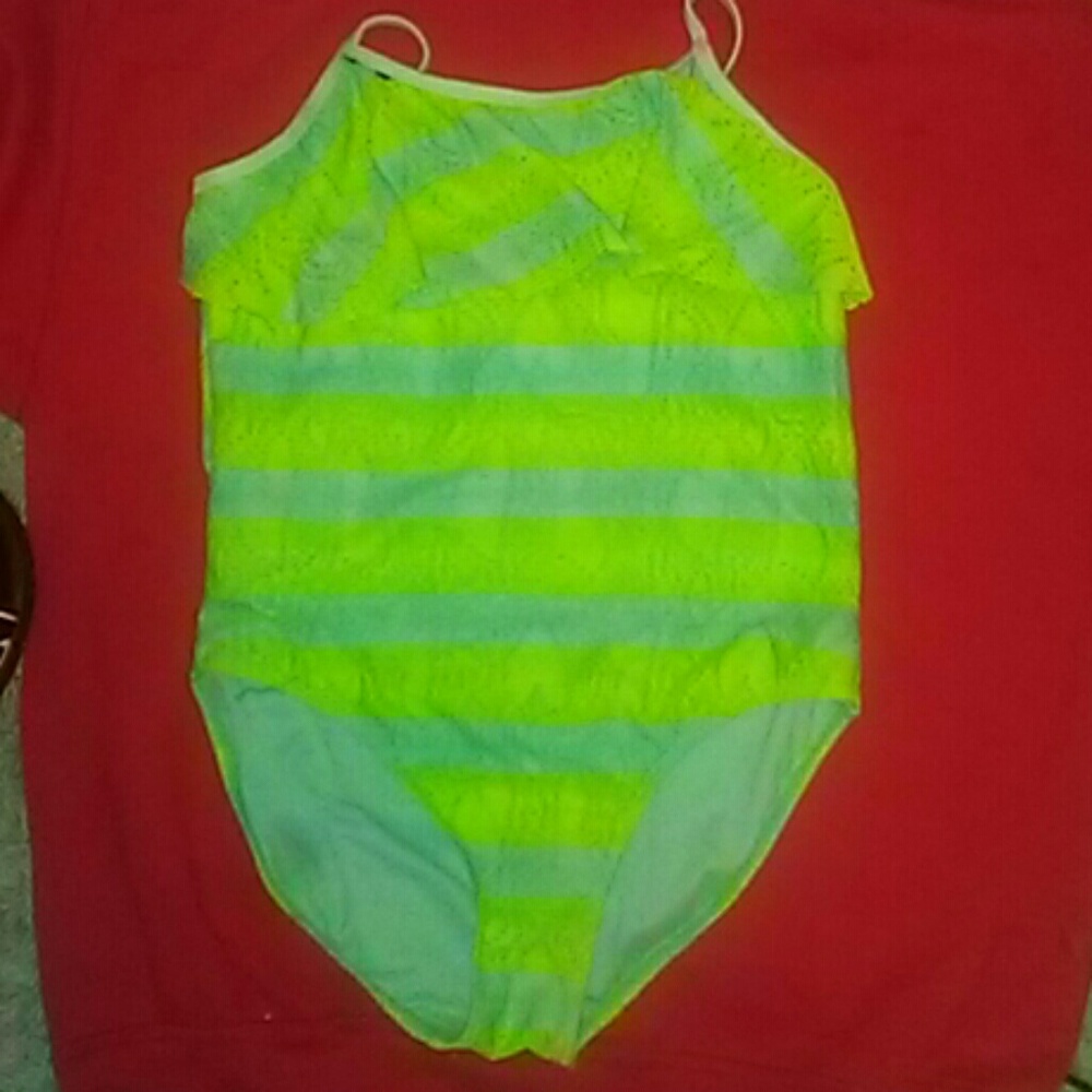 Swim suit